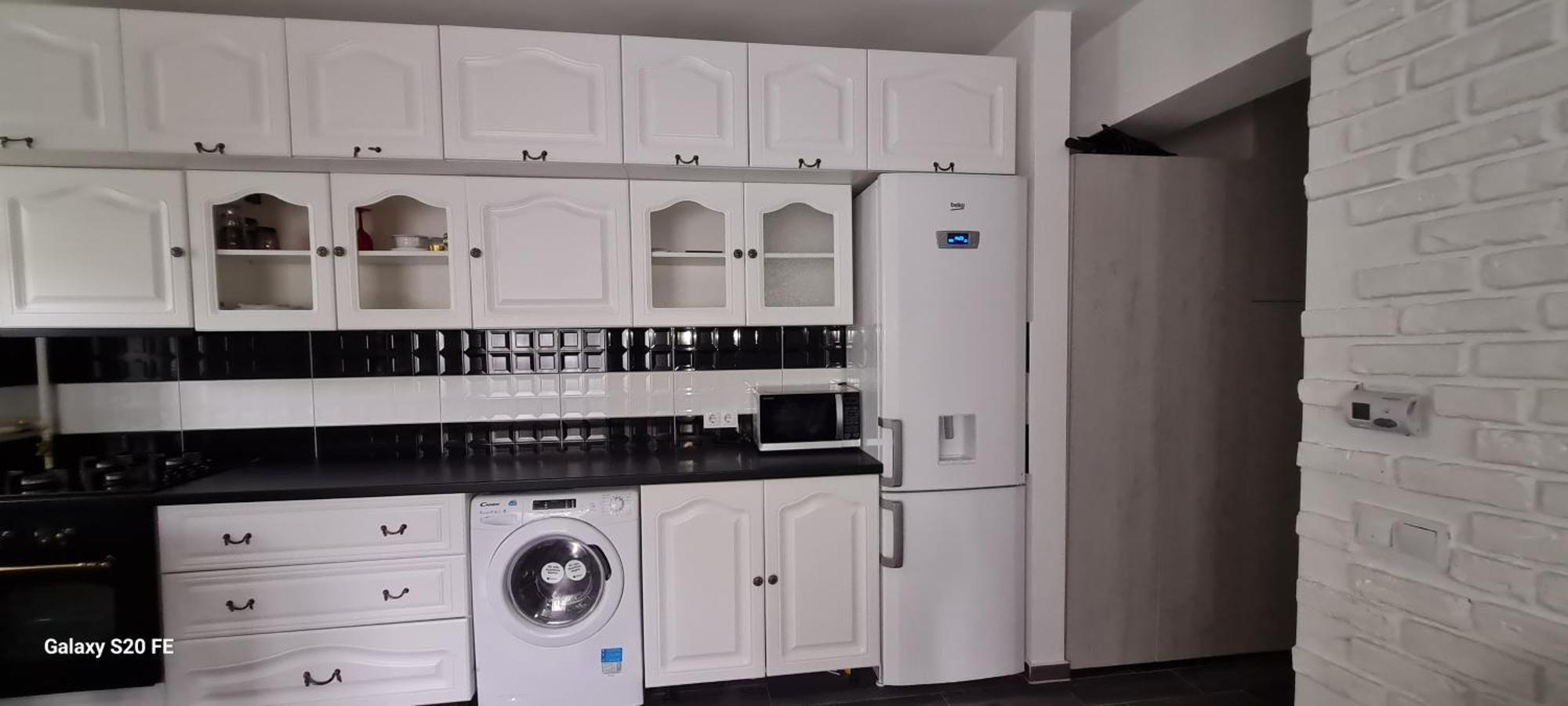 בראשוב Apartament Regim Hotelier Elis מראה חיצוני תמונה