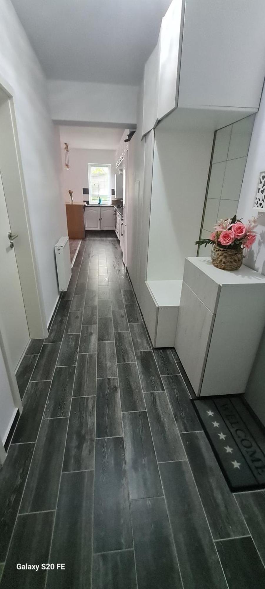 בראשוב Apartament Regim Hotelier Elis מראה חיצוני תמונה